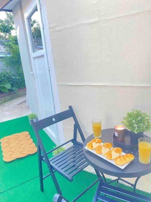 Duplex Aux Porte De Paris Apartamento Bourg-la-Reine Exterior foto
